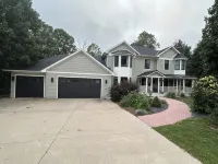 Luxurious Newly Renovated 4 Bedroom Home Near Elkhart Lake, Green Bay & Kohler - 4-Star