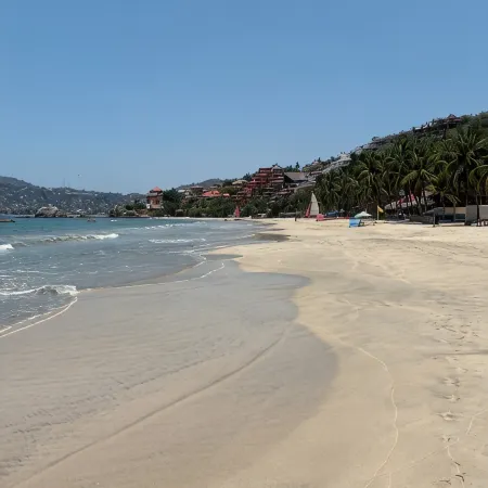 Casa 4  Panoramic Bay Views•Private Plunge Pool•Walk to Playa la Ropa
