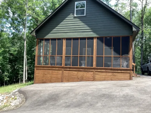 Brand new beautiful, quiet, and spacious 3-bedroom house next to Pickwick Lake