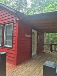 Cozy cabin in peaceful Ellijay with WiFi, AC - Alphydda