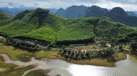 Nguyen Shack Retreat Hotels in 