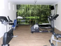 Logis Hotel Restaurant Spa les Oliviers - Gym