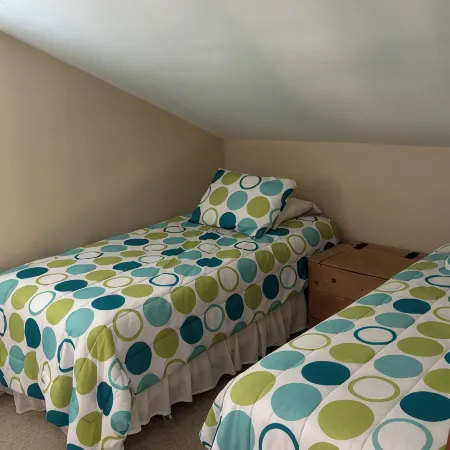 Bandera Bunkhouse on Mason Creek. Casual Hill Country Cabin centrally located.