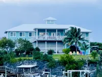 ShuggaBreeze on Great Guana Cay. Expansive home with Private Pier and Beach. - Wifi