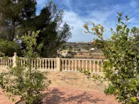 Private Pool, terrace vineyard views, BBQ, Table Tennis, 5 min car Beach/Town
