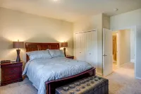 Lake Chelan Waterfront Resort Home- Pool, Boat -STR-0290 - Balkon