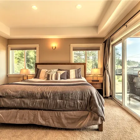 Elevator, Master Suites, Jacuzzi's -  steps to the Beach!