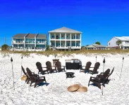 Direct Beachfront Home • Loved for Location • Experienced Hosts • Sleeps 12 - Beach