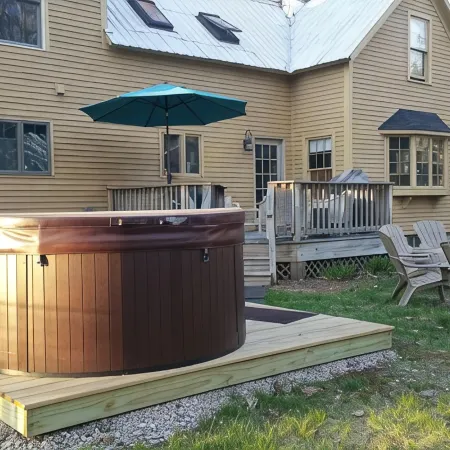 Quintessential farmhouse with hot tub, mountain views, sparkling clean