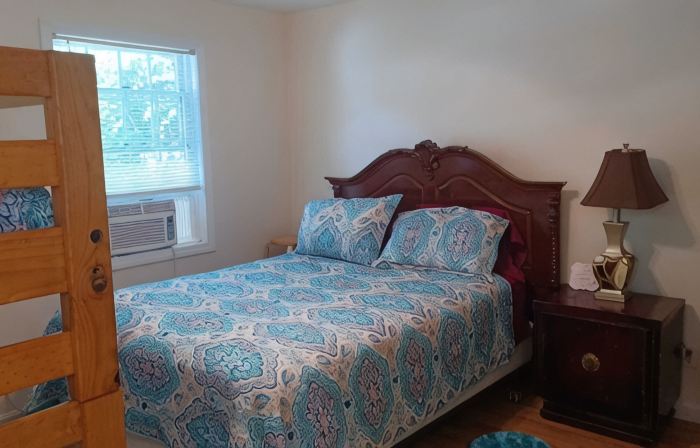 Perfect Lakefront Getaway ~ Beautiful Private Setting!