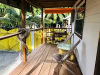 Gumbo Limbo's Dreaded Grape Cabana - Steps from Ocean, Free Bikes, Free WiFi - Bungalows