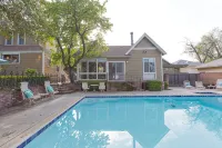 Historic Downtown House and Pool in Paso Robles Wine Country - สระว่ายน้ำส่วนตัว