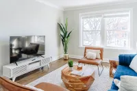 Comfortable and Trendy Design 1Br in Lincoln Square - Condos