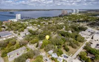 Boho getaway - walkable to downtown Fort Myers! - Condos