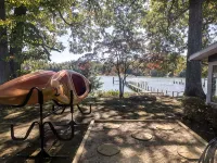 The Little Blue Cottage - Topping : Waterfront! Hotels in Middlesex County