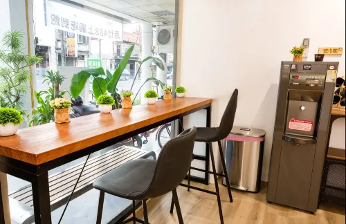 Chao Hostel - Business
