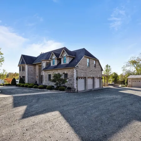 Elegant Home w/7BRs, Game Room, Luxury Yard, Pool