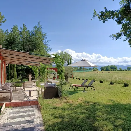 Charming house classified 4 stars in Luberon Protected Natural Regional Park