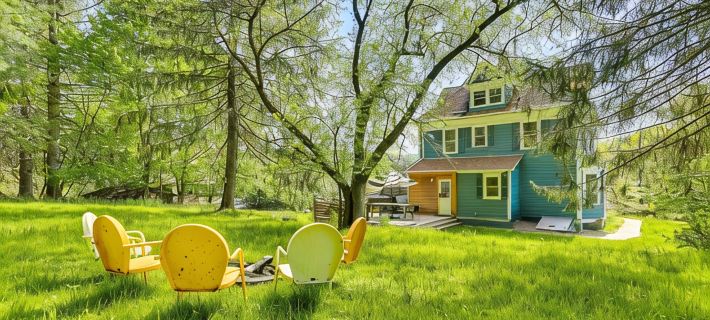 Dancing Doe Estate with Wood Stove, Hot Tub & Firepit Ξενοδοχεία στην πόλη Sullivan County