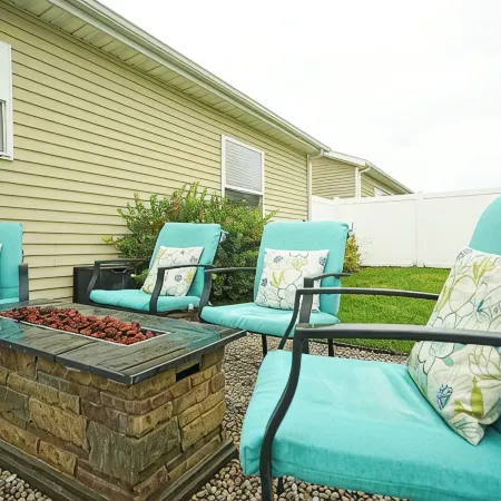 Close to Glacier Park! 4 Bedroom, 2 bath Family and Pet Friendly Comfy Home