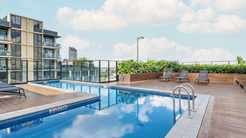 South Bank Sensational! ~ 2Bed/2Bath/1Car/Pool!