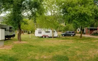 Discovery Parks - Bright - parking