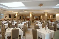 Golf Residence- Families and Couples Only - Pet friendly