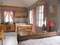 Gite Hôtel Chambre d' hôtes et Roulottes et du Ternois - Guest houses