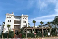 Borjs Hotel Suites & Spa
