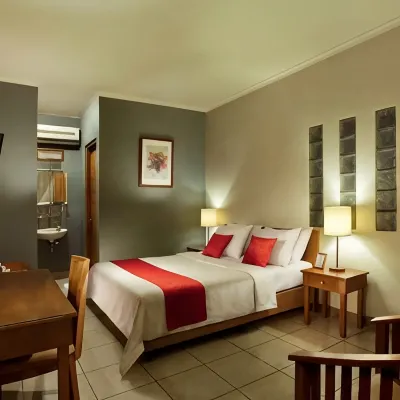 Ilos Hotel Hotels near Arana Garden