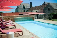 Castel de Tres Girard - piscina