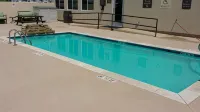 Comfort Inn & Suites Lakeside - Rooftop Pools