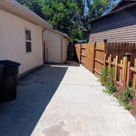 Chic studio hideaway in Riverdale with AC, Wifi