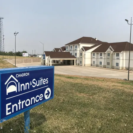 Chadron Inn & Suites