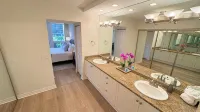 Beach place in Longboat Key. - balcony