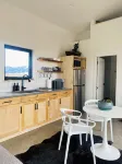 Serene cabin 3 with AC in charming Paradise valley with stunning views