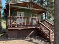 Cozy & Comfortable 1Bd Cabin in Nederland ~ Walk to Downtown - Chalets
