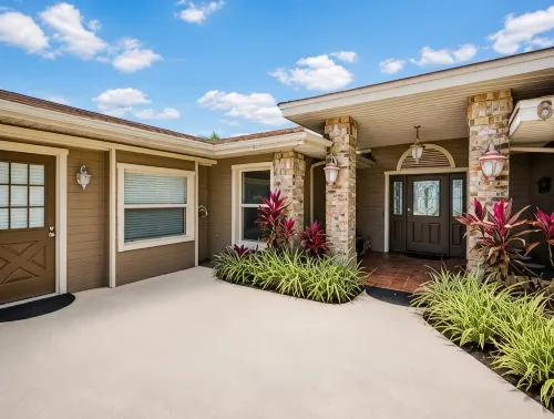 On the Gulf! Luxury 4/3 with 2 Master Bedrooms, Pool and Spa and Dock! - 4-Star
