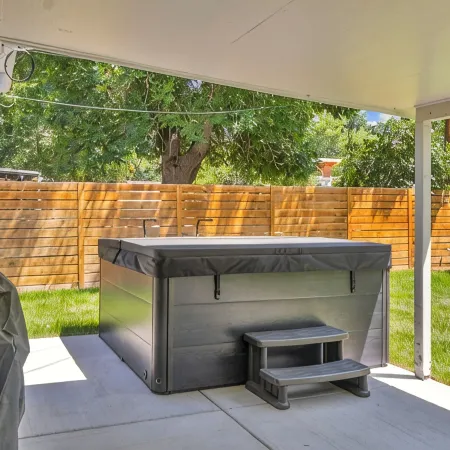 Newly remodeled 5-bedroom house  1.8 mi to Old Town Arvada  Hot Tub, AC