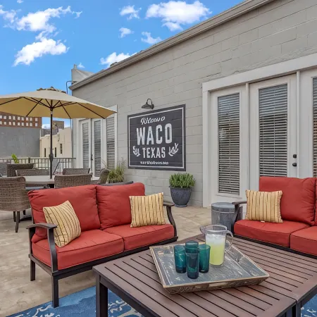 Walk to Magnolia • 2 Minutes to Baylor • Huge Private Balcony • King Beds