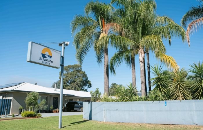 Sunrise Motel