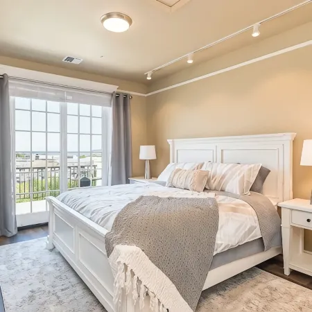 “Inn on the Harbor” Stunning sunsets, centrally located, cozy getaway!