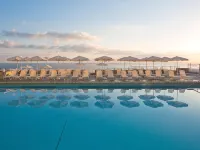 Peninsula Resort & Spa - Family