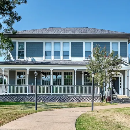 Massive 6 Bedroom Downtown Home