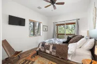 Charming 2-bedroom Cabin with WiFi, Wood Stove and AC in serene Heber-Overgaard! - Wifi