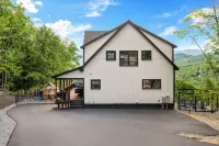 Luxury Retreat | 5 Mins to Slopes, Dome, Spa & Breathtaking Views, Sleeps20 - 4-Star
