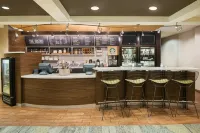 Courtyard Springfield Airport - bar