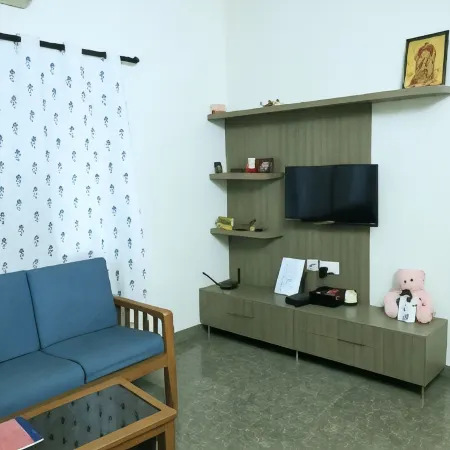 Transit Nest - Near Madurai Airport