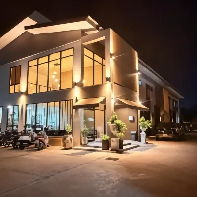 Cha V Place Buriram Hotel in zona Area commerciale Lively Market