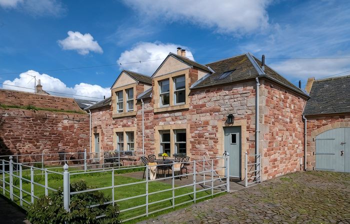 A beautiful and cosy dog friendly cottage with flexible sleeping arrangements